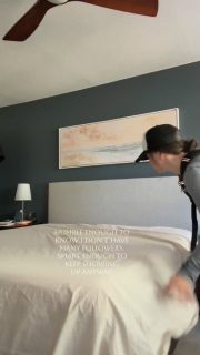 More bed making perks:
✔️Reduces Stress 
✔️Improves focus& creativity 
✔️Helps you sleep better
✔️Lessens hate for the rest of the mess in your bedroom😉

Are you a must have your bed made daily or a doesn’t matter either way? 

My favorite healthy bedroom tips: 
- fresh air : window open a little all year round for fresh air while we sleep.
- Choose organic linens whenever possible or at the very least cotton ones that are Oeko-Tex certified. Comforter is @coyuchi brand and have had for more than 5 years. Sheets are organic from @onequince (LOVE their quality). 
- Wash and refresh at least every other week. When sickness is present, I swap pillowcases daily and change sheets weekly. 
- If you have them - use a humidifier in the winter (it’s DRY in Colorado) and air purifier all year round. 
 
Favorite laundry soap to keep all the things fresh and clean is @humblesuds - use my code: CLEANBECKY to save 15% on your order. 

Weighted vest has become my new 2026 personality. Obsessed with this one. Drop a comment if you’d like the link. I’ll track it down!