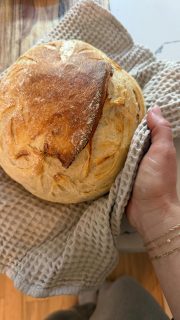 I’m not an expert and I don’t have a step by step guide to give you. Over the past 6 years that I’ve been baking Sourdough, I’ve incorporated a variety of points from talented artisans to create my own baking rhythms, but never one version and I still tend to break all their rules too, ha! 

Here’s my short list of “tips”: 
1. Relax, take a breath, STOP overthinking it. 
2. Skip stretch & folds, they’re dumb😂 - I’m a sourdough purist baker’s worst nightmare.
3. Make sure your starter passes the “float test”, because that means it’s nice and active and bubbly. 
4. Let it do its ferment thingy
5. Bake in HOT (heated at temp for 30m-1hr) Dutch oven. 
HAVE FUN with it. It’s better as a rhythm than a clinical process. 

The most “regimented” part of my sourdough process is the measurements. I do use a kitchen scale and do a ratio of 425 grams lukewarm water, 200 grams bubbly starter,  650 grams flour (I use @jovialfoods einkorn or organic all purpose flour) and 15-20 grams of flaky sea salt. 
The next most important thing I do is bake in a preheated Dutch oven! Even the most neglected dough will rise to the baking challenge in a🔥Dutch oven. Parchment & a little water underneath are two more details that I never skip! 

Want my a list of my sourdough baking must haves? Comment ‘Sourdough’ below and I’ll send them your way! 

So stop overthinking it! Sourdough is an ancient process, why do we try to make it so complicated ? Bake the sourdough! Eat the sourdough. Enjoy this one short, beautiful life you have!